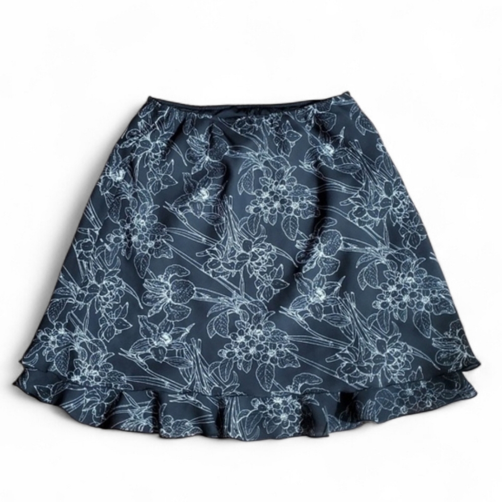 Briggs New York Petite Medium Skirt and black F1